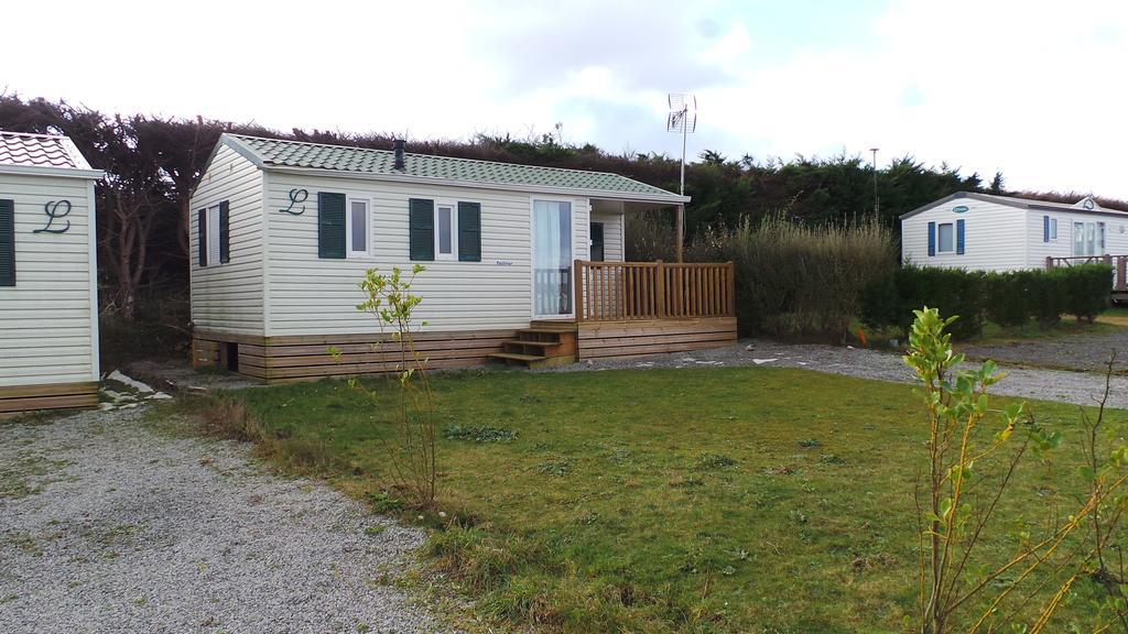 Camping De Kerurus Hotell Plounéour-Trez Eksteriør bilde