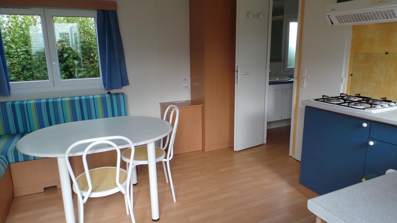 Camping De Kerurus Hotell Plounéour-Trez Rom bilde